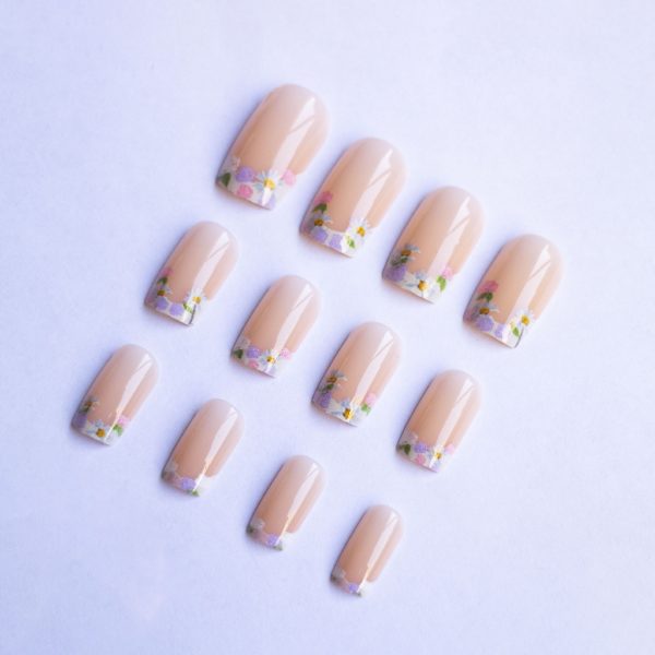 Spring Jasmine medium nails - Image 3